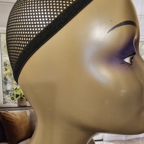 Mannequin Head can Display Hats Wigs Eyeglasses Jewelry Necklace Scarves - Picture 3 of 9